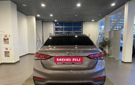 Hyundai Solaris II рестайлинг, 2018 год, 1 620 000 рублей, 4 фотография