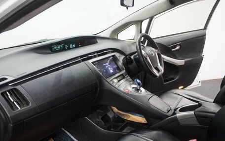 Toyota Prius, 2013 год, 1 179 000 рублей, 11 фотография