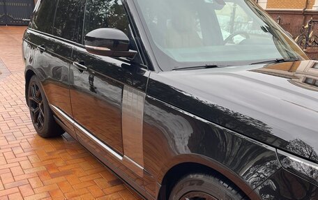 Land Rover Range Rover IV рестайлинг, 2018 год, 9 300 000 рублей, 3 фотография