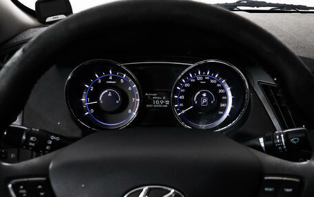 Hyundai Sonata VI, 2011 год, 909 555 рублей, 17 фотография