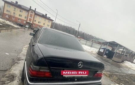 Mercedes-Benz E-Класс, 1992 год, 3 200 000 рублей, 5 фотография