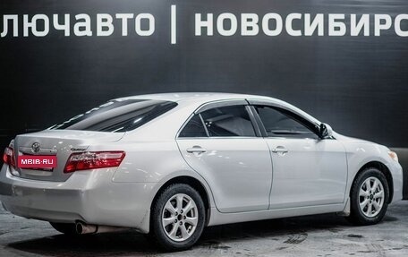Toyota Camry, 2011 год, 1 520 000 рублей, 5 фотография