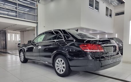 Mercedes-Benz E-Класс, 2013 год, 2 500 000 рублей, 4 фотография