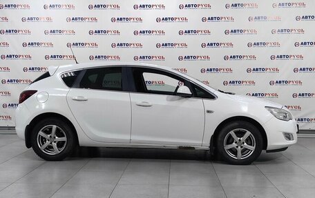 Opel Astra J, 2011 год, 799 000 рублей, 5 фотография