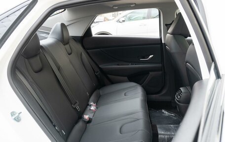Hyundai Elantra, 2023 год, 2 690 000 рублей, 7 фотография