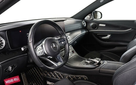Mercedes-Benz E-Класс, 2019 год, 3 878 000 рублей, 13 фотография