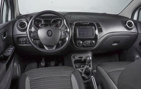 Renault Kaptur I рестайлинг, 2017 год, 1 649 000 рублей, 6 фотография