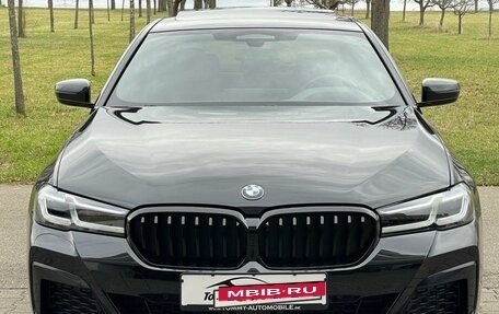 BMW 5 серия, 2021 год, 3 170 000 рублей, 2 фотография