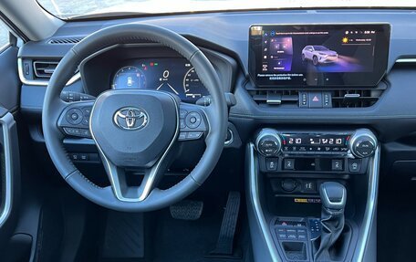 Toyota RAV4, 2023 год, 4 750 000 рублей, 11 фотография