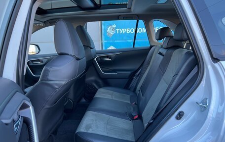 Toyota RAV4, 2023 год, 4 750 000 рублей, 28 фотография