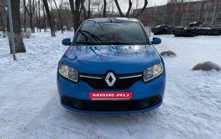 Renault Logan II, 2016 год, 800 000 рублей, 3 фотография