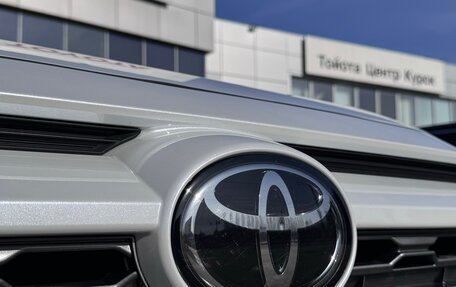 Toyota RAV4, 2022 год, 4 250 000 рублей, 9 фотография