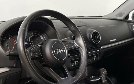 Audi A3, 2016 год, 2 198 000 рублей, 13 фотография