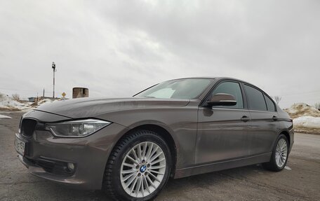 BMW 3 серия, 2013 год, 1 750 000 рублей, 14 фотография
