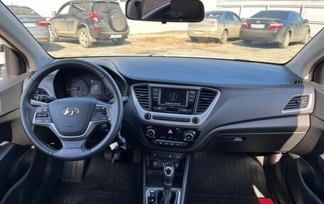 Hyundai Solaris II рестайлинг, 2018 год, 1 525 000 рублей, 9 фотография