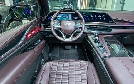 Cadillac Escalade V, 2023 год, 18 049 500 рублей, 12 фотография