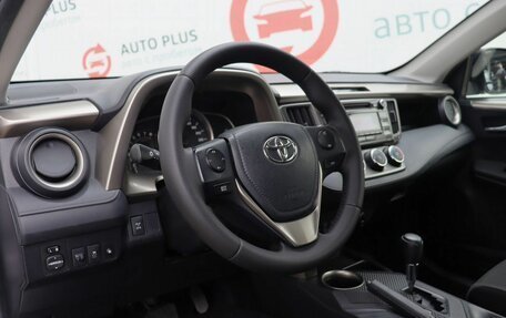 Toyota RAV4, 2015 год, 2 349 000 рублей, 11 фотография