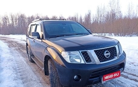 Nissan Pathfinder, 2010 год, 1 650 000 рублей, 2 фотография