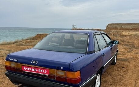 Audi 200, 1984 год, 200 000 рублей, 4 фотография