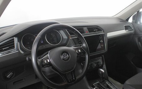 Volkswagen Tiguan II, 2020 год, 2 750 000 рублей, 13 фотография