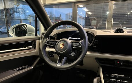 Porsche Cayenne III, 2023 год, 18 990 000 рублей, 25 фотография