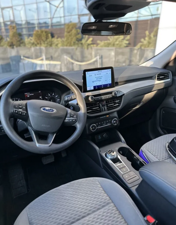 Ford Escape III рестайлинг, 2020 год, 2 280 000 рублей, 10 фотография