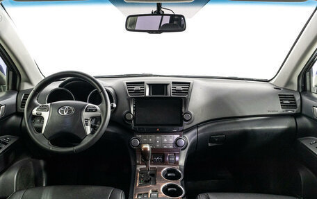 Toyota Highlander III, 2012 год, 2 049 789 рублей, 13 фотография