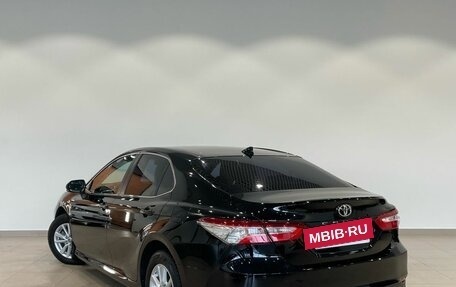 Toyota Camry, 2019 год, 3 089 000 рублей, 3 фотография