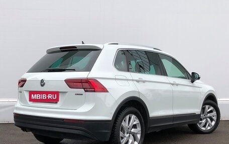 Volkswagen Tiguan II, 2019 год, 3 347 600 рублей, 2 фотография