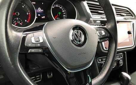 Volkswagen Tiguan II, 2019 год, 3 347 600 рублей, 21 фотография