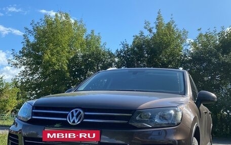 Volkswagen Touareg III, 2013 год, 2 700 000 рублей, 2 фотография