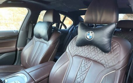BMW 7 серия, 2016 год, 3 300 000 рублей, 18 фотография
