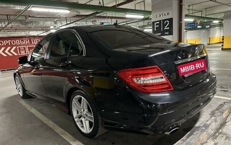 Mercedes-Benz C-Класс, 2011 год, 1 950 000 рублей, 6 фотография