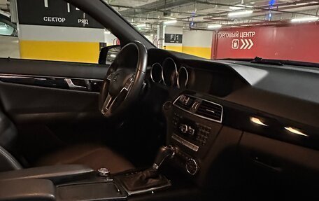 Mercedes-Benz C-Класс, 2011 год, 1 950 000 рублей, 14 фотография