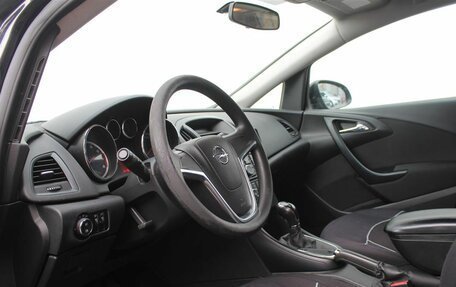 Opel Astra J, 2011 год, 710 000 рублей, 17 фотография