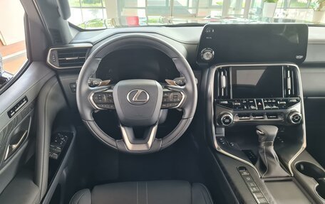 Lexus LX, 2022 год, 25 500 000 рублей, 17 фотография