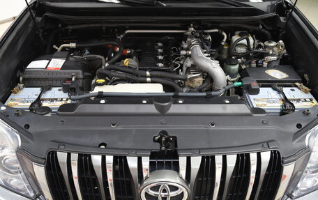 Toyota Land Cruiser Prado 150 рестайлинг 2, 2012 год, 3 190 000 рублей, 10 фотография