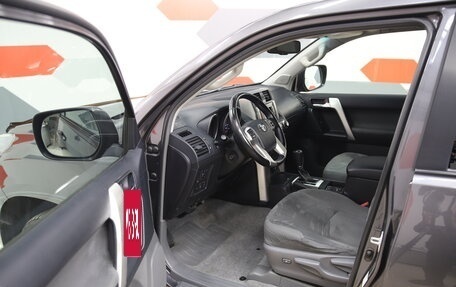 Toyota Land Cruiser Prado 150 рестайлинг 2, 2012 год, 3 190 000 рублей, 16 фотография