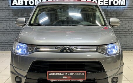 Mitsubishi Outlander III рестайлинг 3, 2012 год, 1 697 000 рублей, 2 фотография
