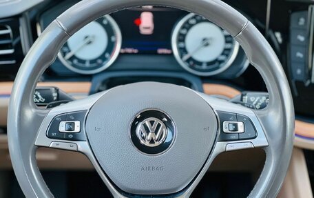Volkswagen Touareg III, 2019 год, 4 800 000 рублей, 27 фотография