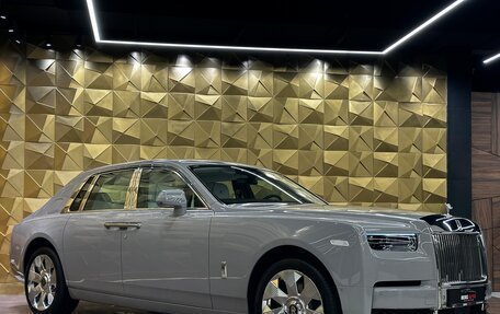 Rolls-Royce Phantom VIII, 2023 год, 95 000 000 рублей, 3 фотография