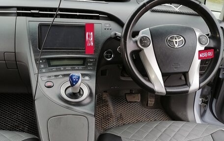 Toyota Prius, 2010 год, 1 245 000 рублей, 13 фотография