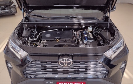 Toyota RAV4, 2021 год, 4 365 000 рублей, 9 фотография