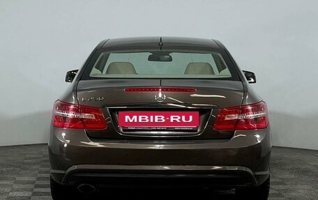 Mercedes-Benz E-Класс, 2012 год, 1 429 000 рублей, 6 фотография