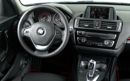 BMW 1 серия, 2015 год, 1 299 000 рублей, 12 фотография