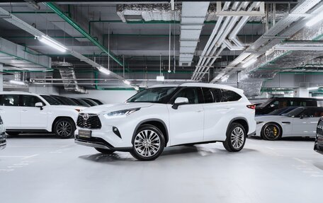Toyota Highlander, 2024 год, 7 250 000 рублей, 1 фотография