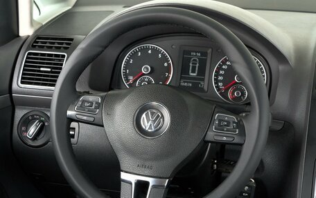 Volkswagen Touran III, 2011 год, 1 099 000 рублей, 11 фотография