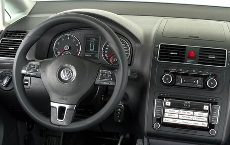 Volkswagen Touran III, 2011 год, 1 099 000 рублей, 9 фотография