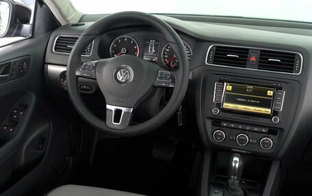 Volkswagen Jetta VI, 2013 год, 1 149 000 рублей, 10 фотография