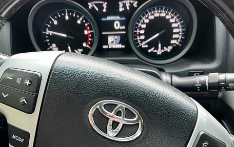 Toyota Land Cruiser 200, 2012 год, 3 349 000 рублей, 7 фотография
